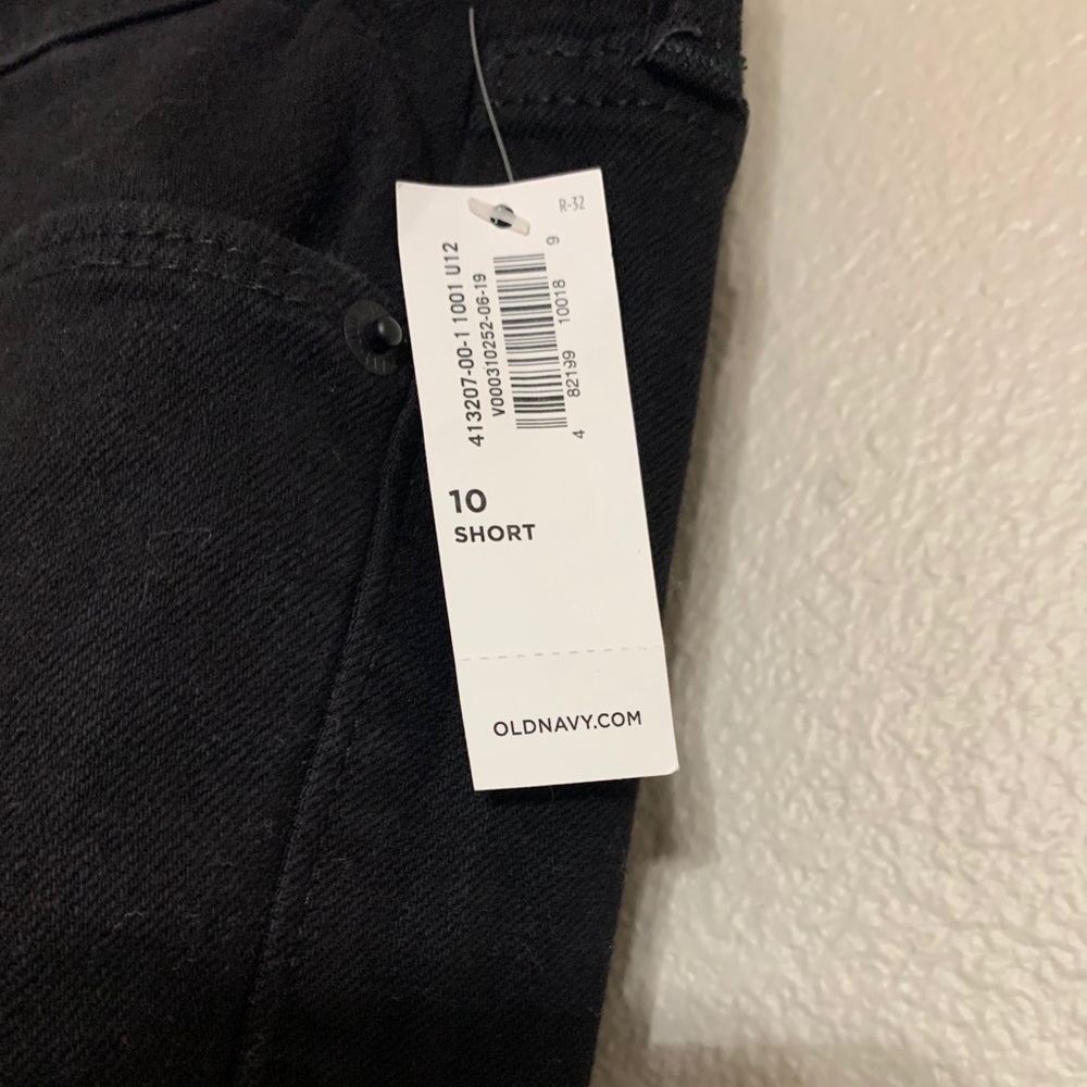 Black skinny jeans